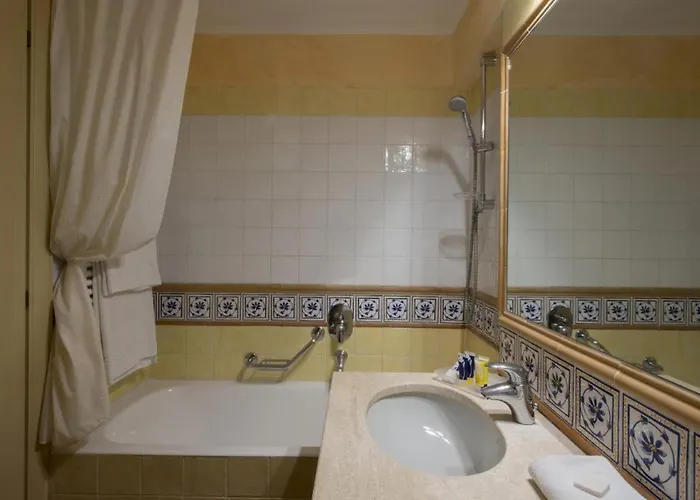 Tranquil Lantana 2 Bedroom Sleeps 7 Persons * Pula